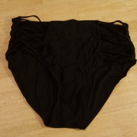 CLOSING New Black Frill Takini Swimsuit - Picture 6 of 8